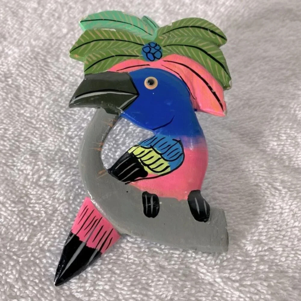 Vintage 90s Hand Painted Wood Tropical Bird Palm Tree  T Shirt Tie Clip